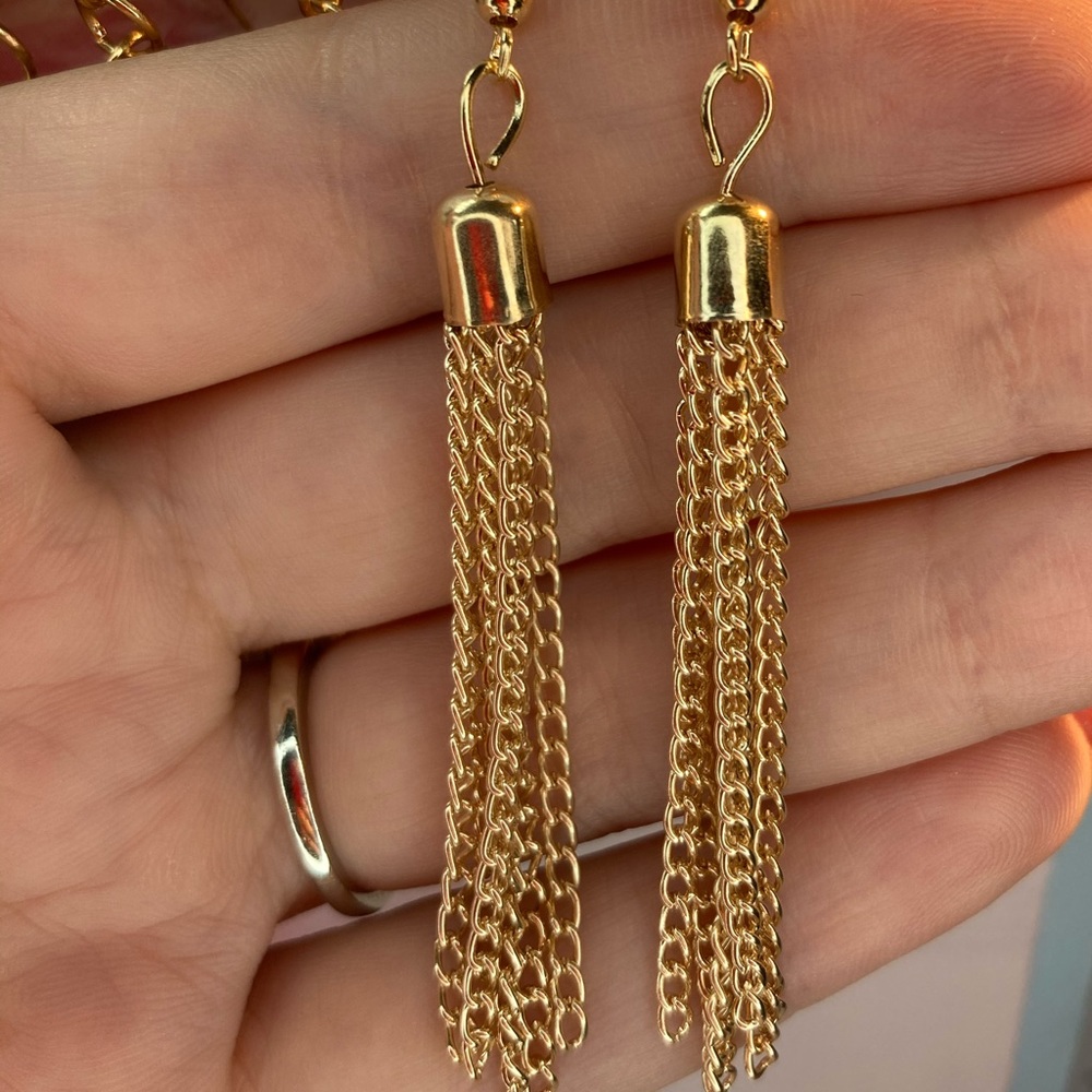 Amazing Set of Six Earrings - Picture 7 of 9